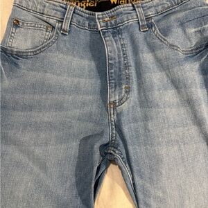 Wrangler boys Light Blue Jeans W adjustable waist size 16